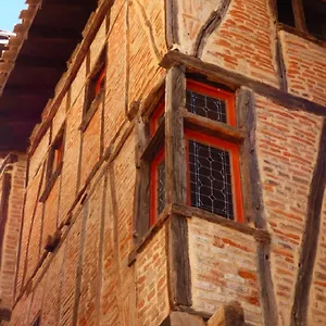 La Lauze Et L'anguille Bed & Breakfast