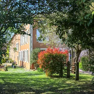 Domaine De Marlas - D'hotes Bed & Breakfast