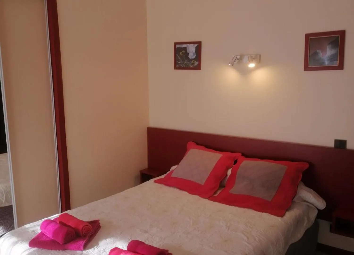 Chambres D'Hotes L'Astazou Gavarnie Bed & Breakfast